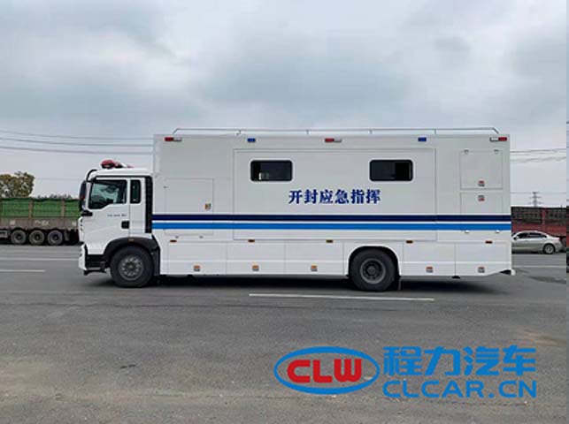 重汽20人應急指揮車圖片4